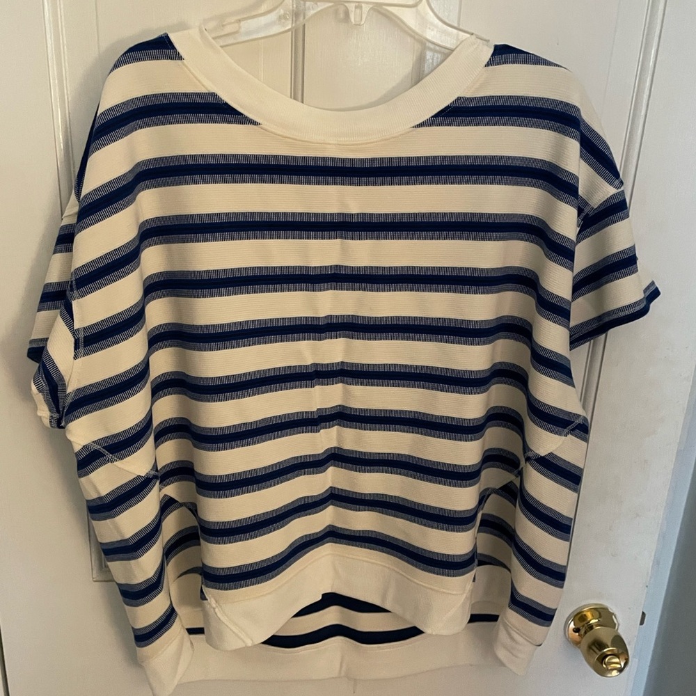 Peach brand blue and white striped v back sweater shirt